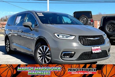 2023 Chrysler Pacifica Hybrid Touring L