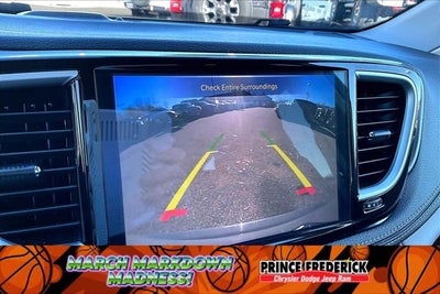 2023 Chrysler Pacifica Hybrid Touring L