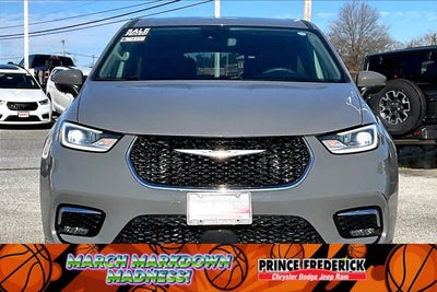 2023 Chrysler Pacifica Hybrid Touring L