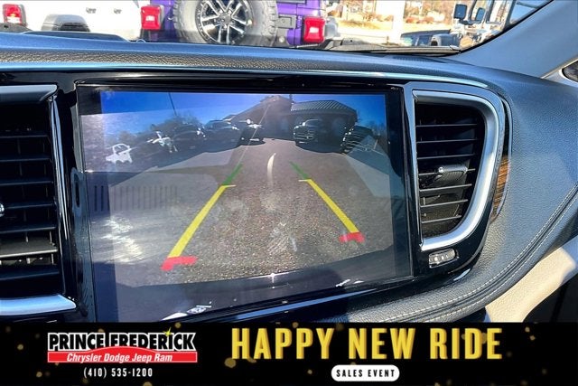 2023 Chrysler Pacifica Hybrid Limited