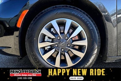 2023 Chrysler Pacifica Hybrid Limited