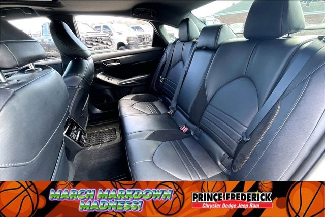 2019 Toyota Avalon Base