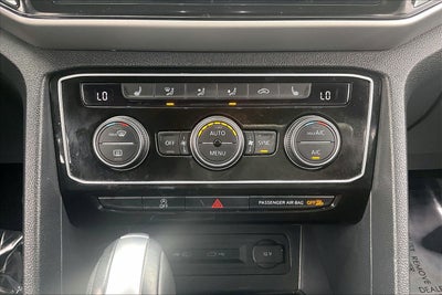 2022 Volkswagen Atlas Cross Sport 2.0T SE w/Technology