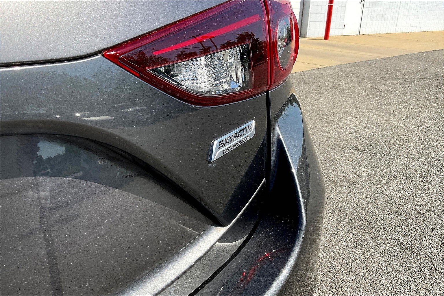 2018 Mazda Mazda3 5-Door Sport
