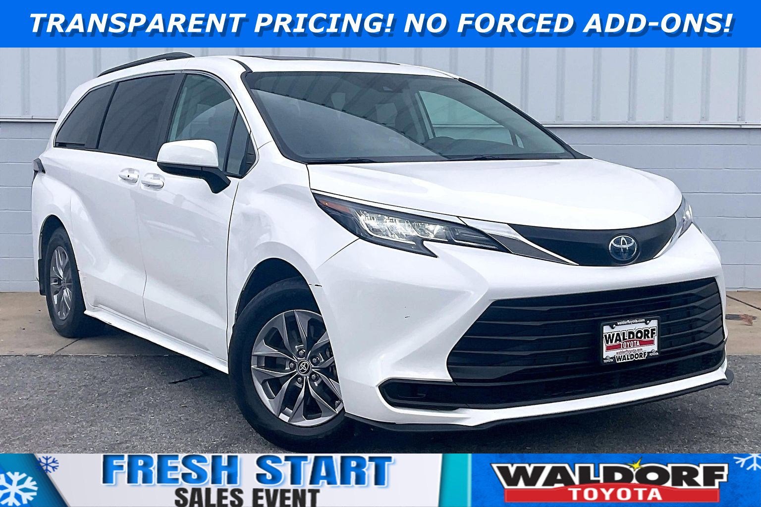 2023 Toyota Sienna LE