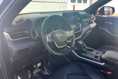 2023 Toyota Highlander XSE