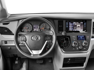2017 Toyota Sienna LE