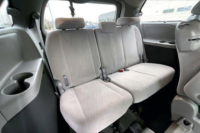 2017 Toyota Sienna LE
