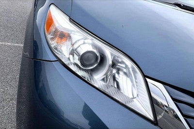 2017 Toyota Sienna LE