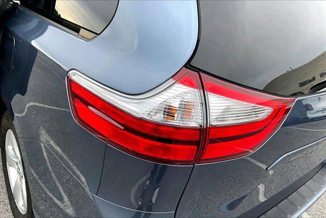 2017 Toyota Sienna LE