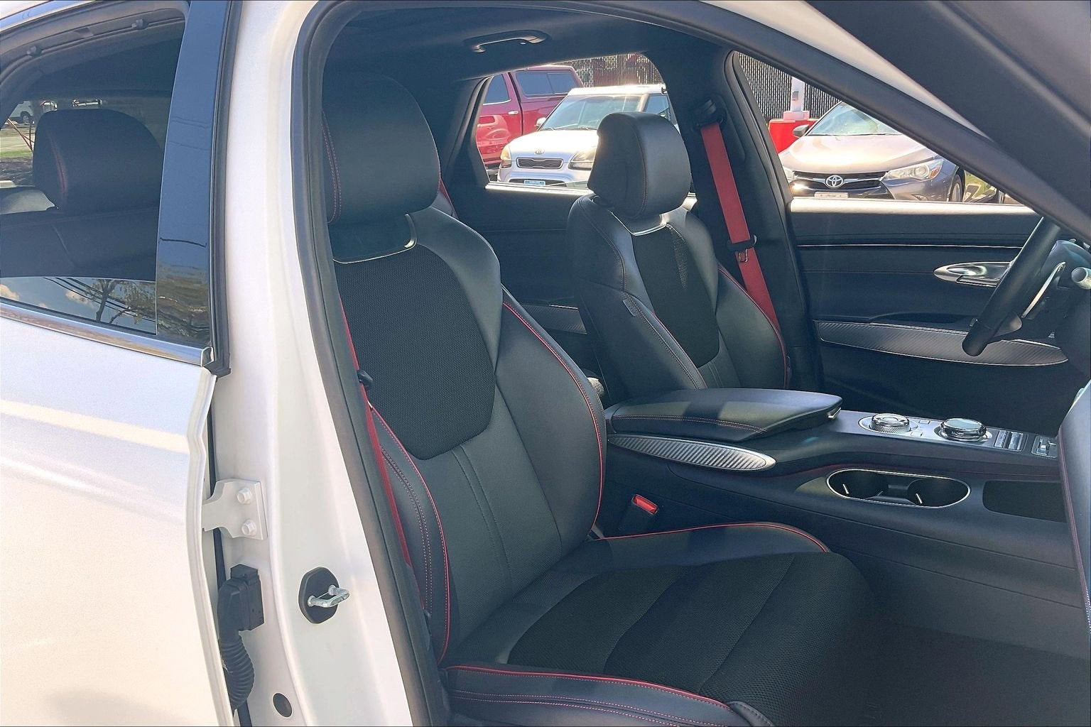 2023 Genesis GV70 2.5T