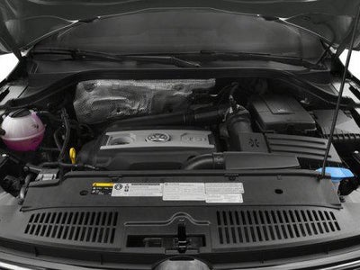 2016 Volkswagen Tiguan R-Line