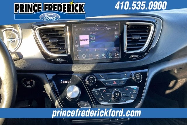 2020 Chrysler Pacifica Hybrid Touring L